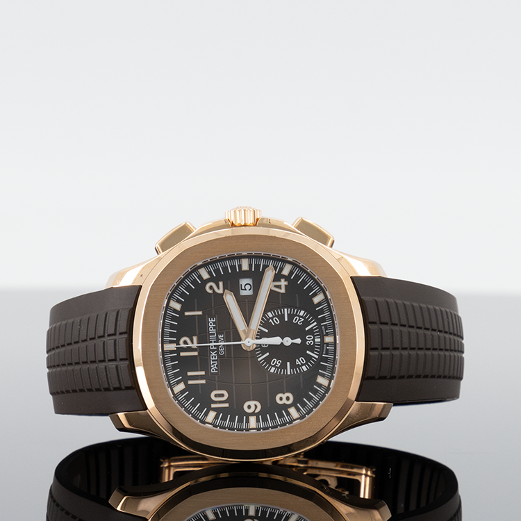 Patek Philippe Aquanaut — Rose Gold Brown Dial Rose Gold 42.2mm