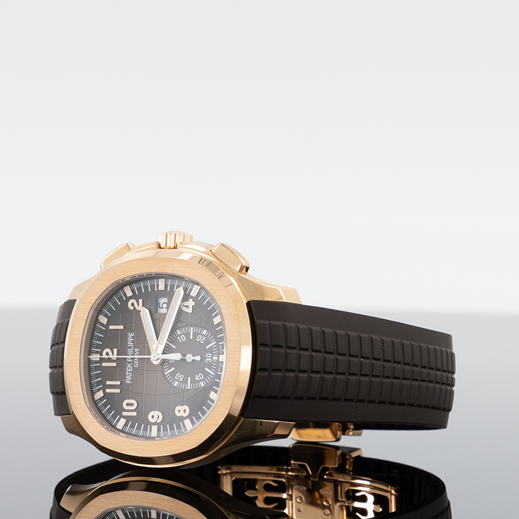 Patek Philippe Aquanaut — Rose Gold Brown Dial Rose Gold 42.2mm