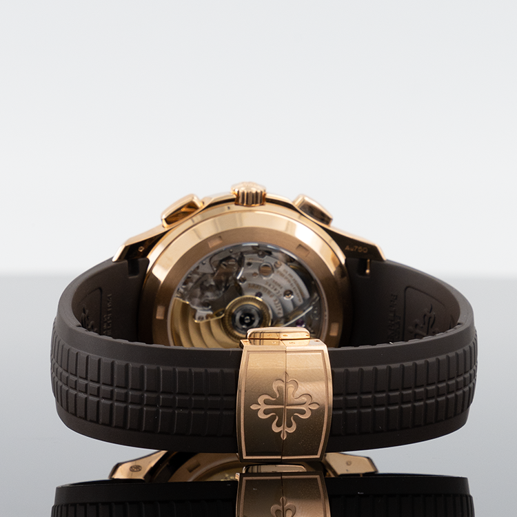 Patek Philippe Aquanaut — Rose Gold Brown Dial Rose Gold 42.2mm