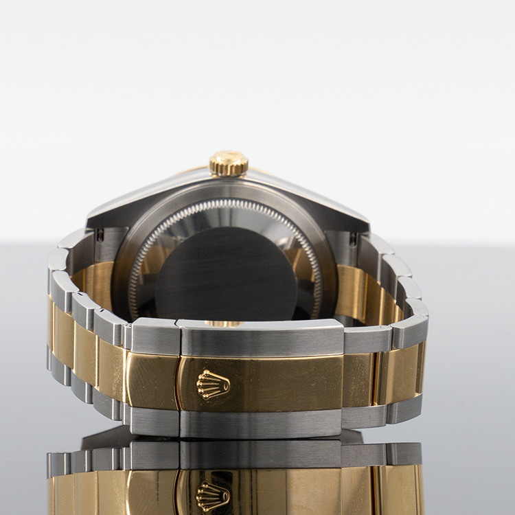 Rolex Sky-Dweller 336933 — Gold Black Dial Yellow Gold Steel 42mm