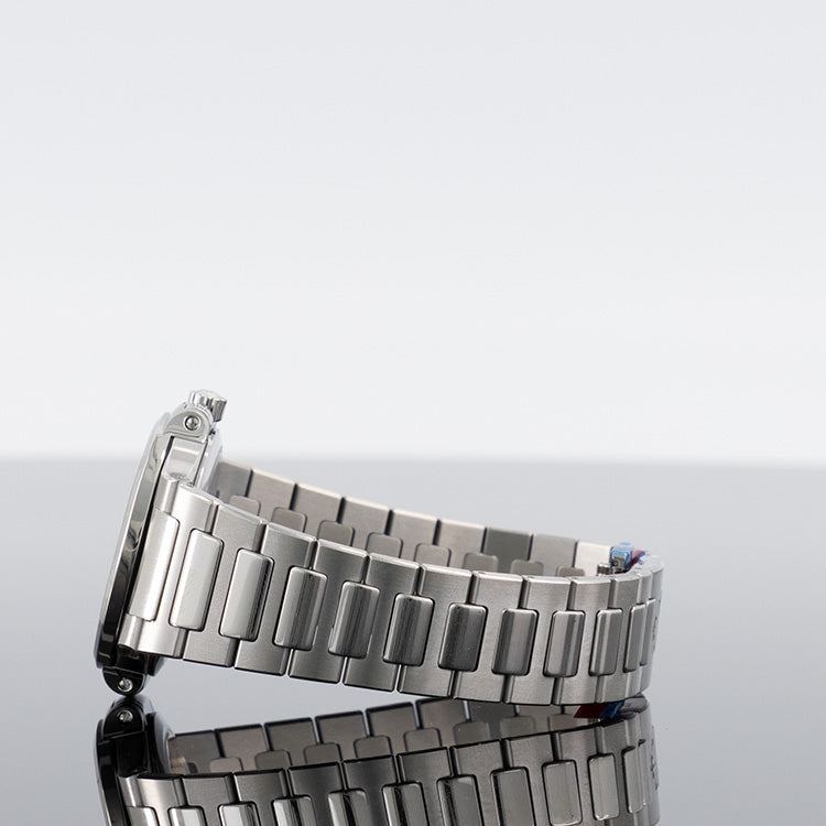 Patek Philippe Nautilus — Grey Dial Steel Diamond 35.2mm