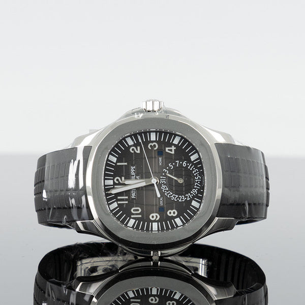 Patek Philippe Aquanaut — Black Dial Steel 40.8mm