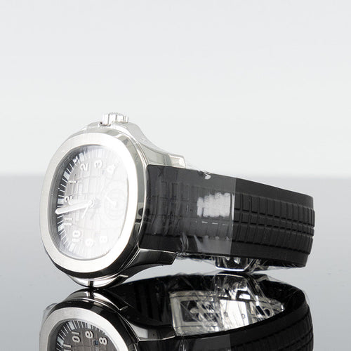 Patek Philippe Aquanaut — Black Dial Steel 40.8mm