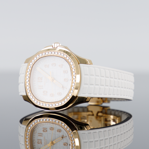 Patek Philippe Aquanaut — Gold Diamond Bezel White Dial Rose Gold Diamond 38.8mm