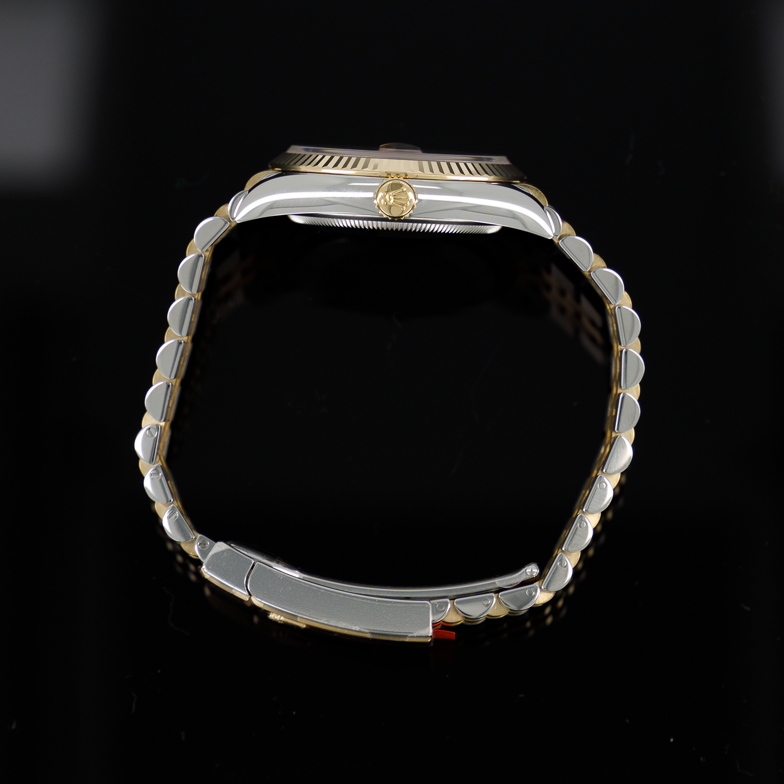 Rolex Datejust 126233 — Gold Fluted Black Diamond Dial Yellow Gold Steel Diamond 36mm