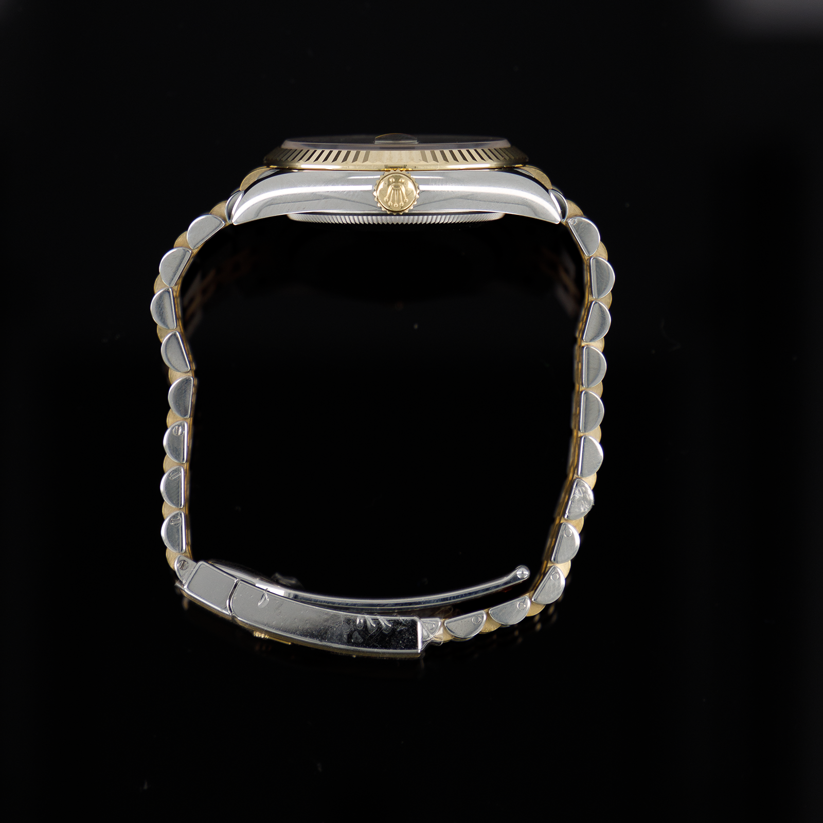 Rolex Datejust 126233 — Yellow Gold Steel Diamond 36mm