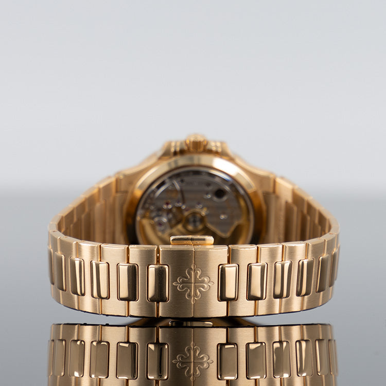 Patek Philippe Nautilus 7118/1R — Rose Gold 35.2mm