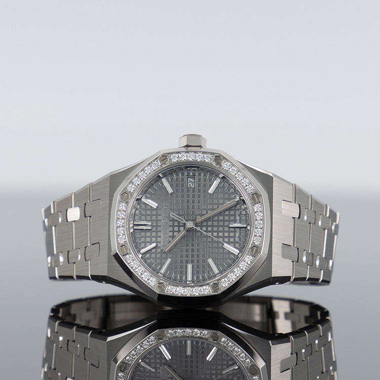 Audemars Piguet Royal Oak 15551ST — Grey Dial Steel Diamond 37mm