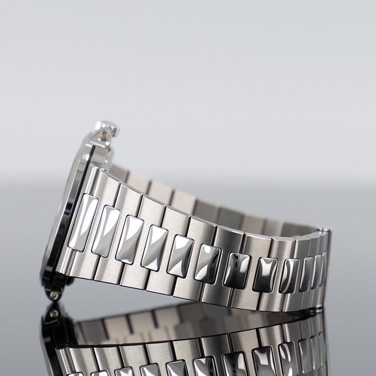 Patek Philippe Nautilus — Green Dial Steel Diamond 40mm