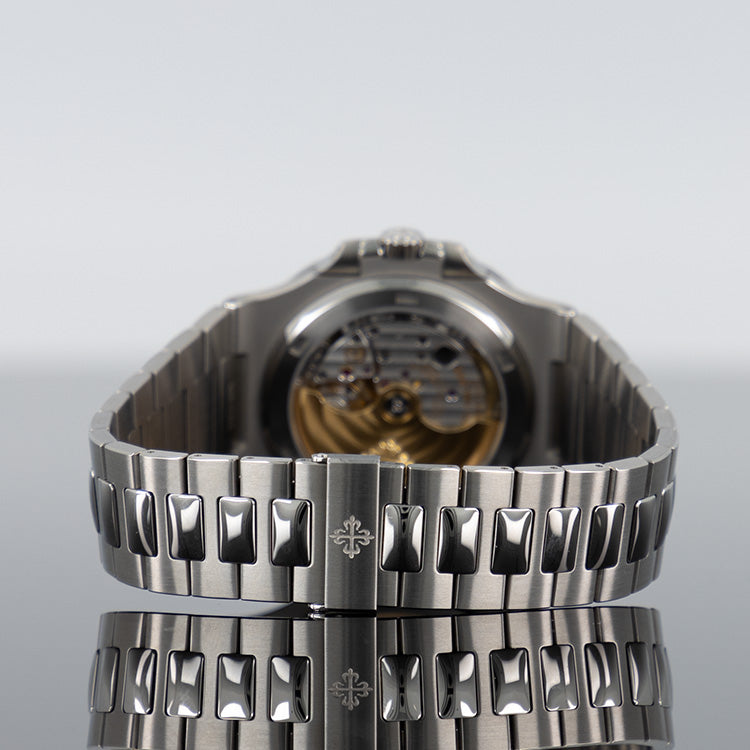 Patek Philippe Nautilus — Green Dial Steel Diamond 40mm