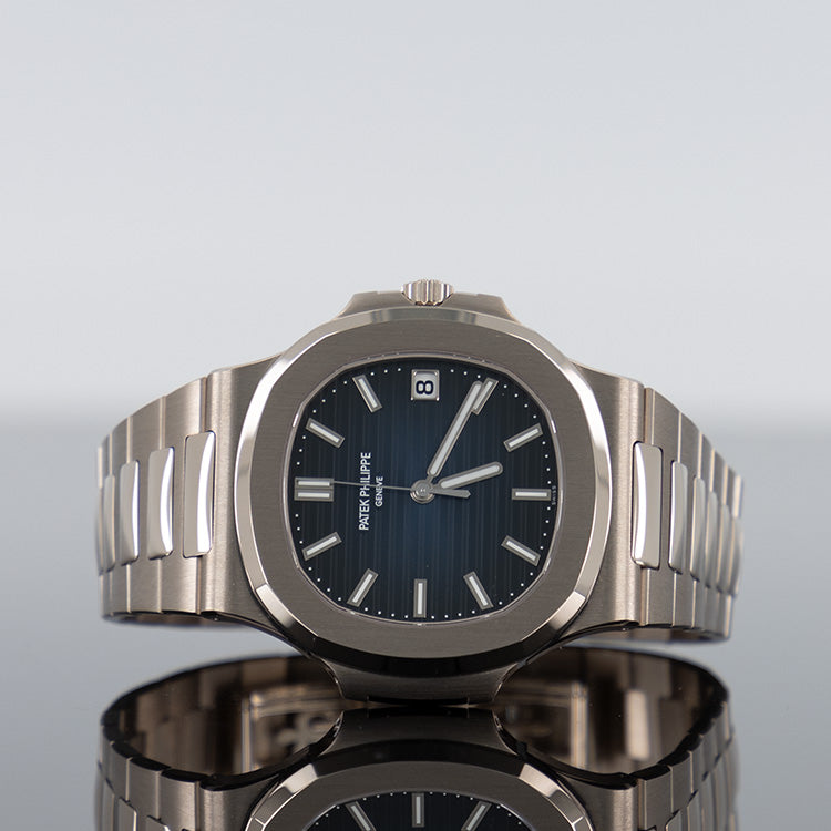 Patek Philippe Nautilus 5811/1G — Blue Dial White Gold 41mm