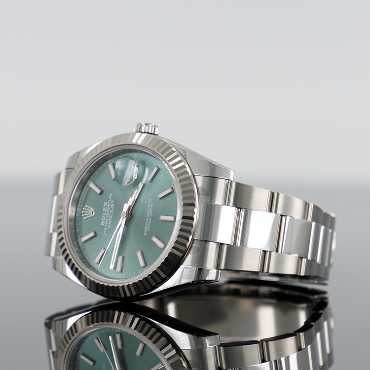 Rolex Datejust 126334 — Green Fluted Dial 41mm
