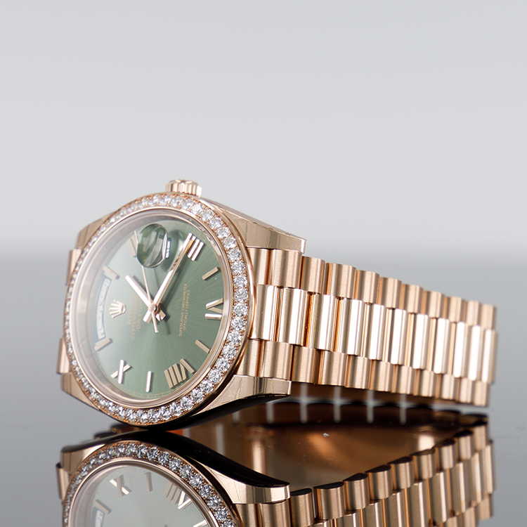 Rolex Day-Date 228345 — Green Roman Dial Rose Gold Diamond 40mm