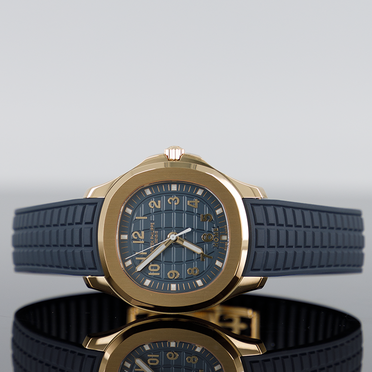 Patek Philippe Aquanaut — Rose Gold 38.8mm