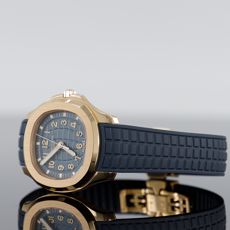 Patek Philippe Aquanaut — Rose Gold 38.8mm