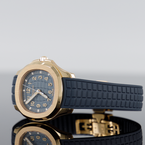 Patek Philippe Aquanaut — Rose Gold 38.8mm