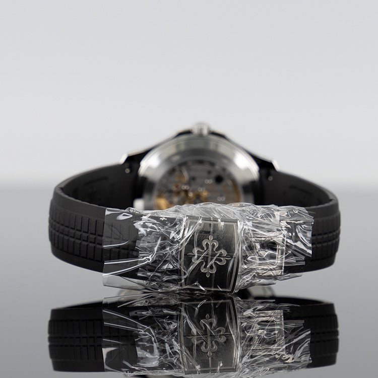 Patek Philippe Aquanaut — Black Dial Steel 40.8mm