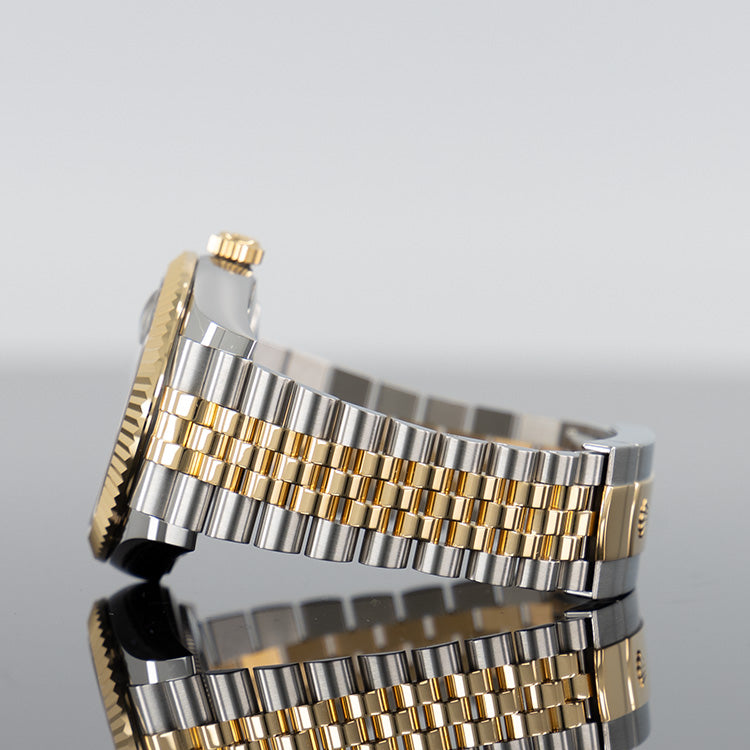 Rolex Sky-Dweller 336933 — Gold Black Dial Yellow Gold Steel Jubilee 42mm