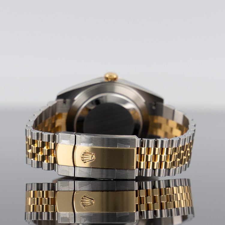 Rolex Datejust 126333 — Gold Fluted Bezel Black Dial Yellow Gold Steel Jubilee 41mm
