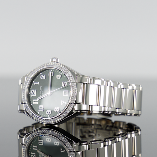 Patek Philippe 7300/1200A 011 TWENTY — Green Dial Steel 36mm