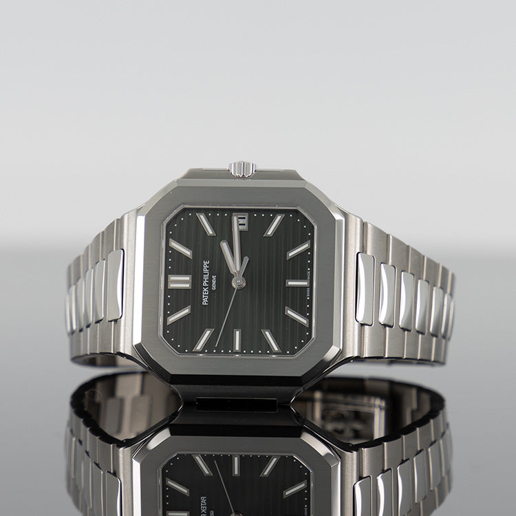 Patek Philippe 5821/1A 001 Cubitus — Green Dial Steel 45mm