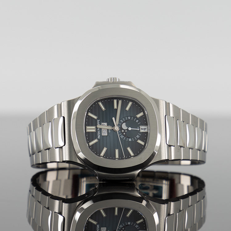 Patek Philippe Nautilus 5726/1A — Blue Dial Steel 40.5mm