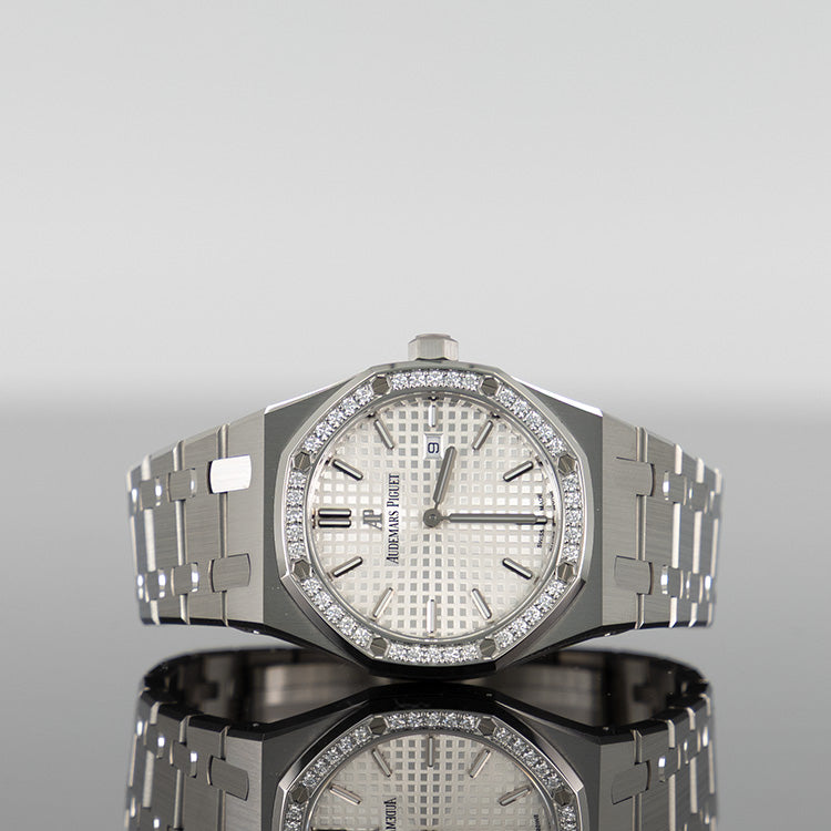 Audemars Piguet Royal Oak 67651ST — White Dial Steel Diamond 33mm
