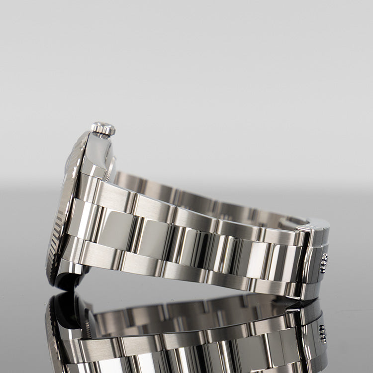 Rolex Datejust 126334 — Black Dial Oystersteel 41mm