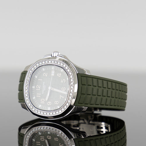 Patek Philippe Aquanaut — Steel 38.8mm