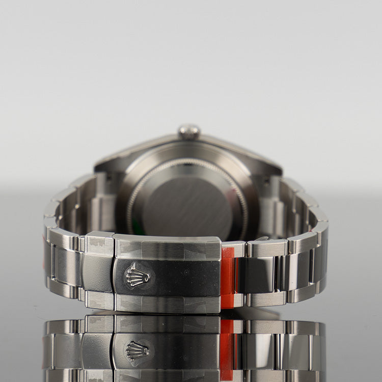 Rolex Datejust 126334 — Silver Dial Oystersteel 41mm