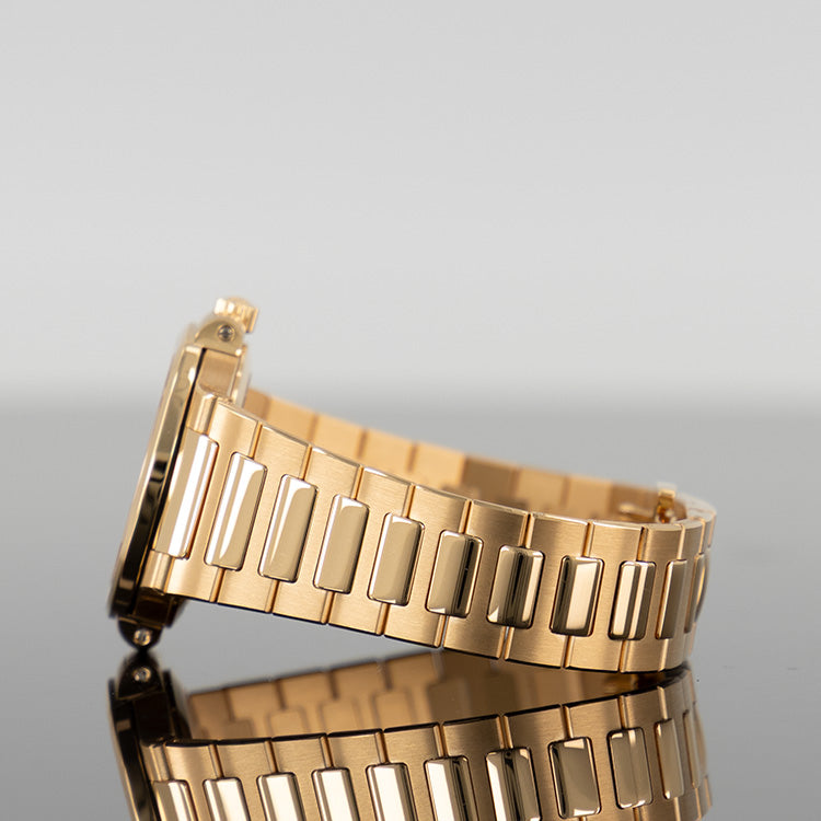 Patek Philippe Nautilus — Gold Diamond Bezel White Dial Rose Gold Diamond 35.2mm